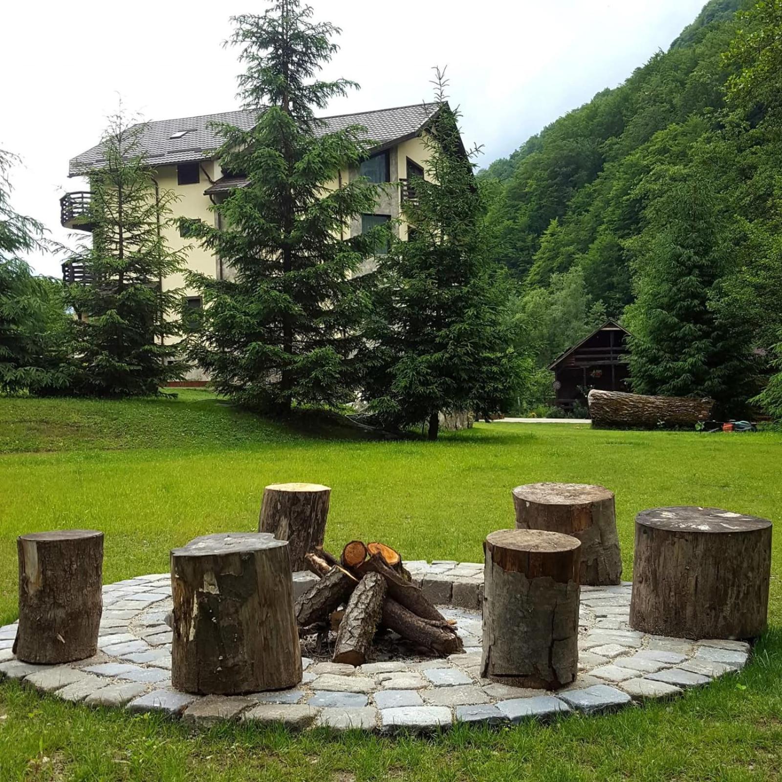 Casa Valea Cernei Otel Isverna Dış mekan fotoğraf